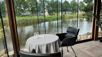 Dineren