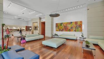 Khu tiếp khách ở sảnh