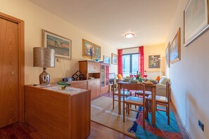 Living area - Kristall Lago 233 by Wonderful Italy (Desenzano del Garda)