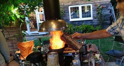 Relax and unwind at Windrush Lodge