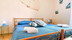 2 camere, ferro/asse da stiro, Wi-Fi gratuito, lenzuola