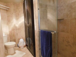 Unclassified image, 3 of 21, button - Beachwalk 101 in Fort Myers (Fort Myers)