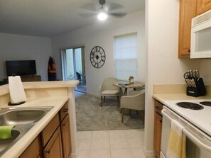 Ovn, kokeplater og ismaskin