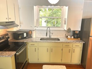 Microwave, oven, stovetop - Private Lakeside home on Hartwell Lake. Deep water dock. Huge views. Pets ok. (Townville)