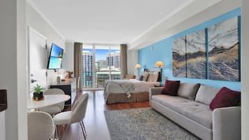 Bàn ủi/dụng cụ ủi quần áo, truy cập Internet không dây miễn phí