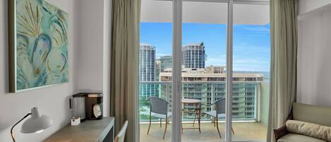 Iron/ironing board, free WiFi