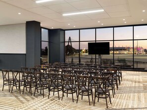 Ballroom - Origin Kansas City Riverfront, a Wyndham Hotel (Kansas City)