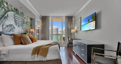 Spectacular Bay View 1bd 2baths in Grove