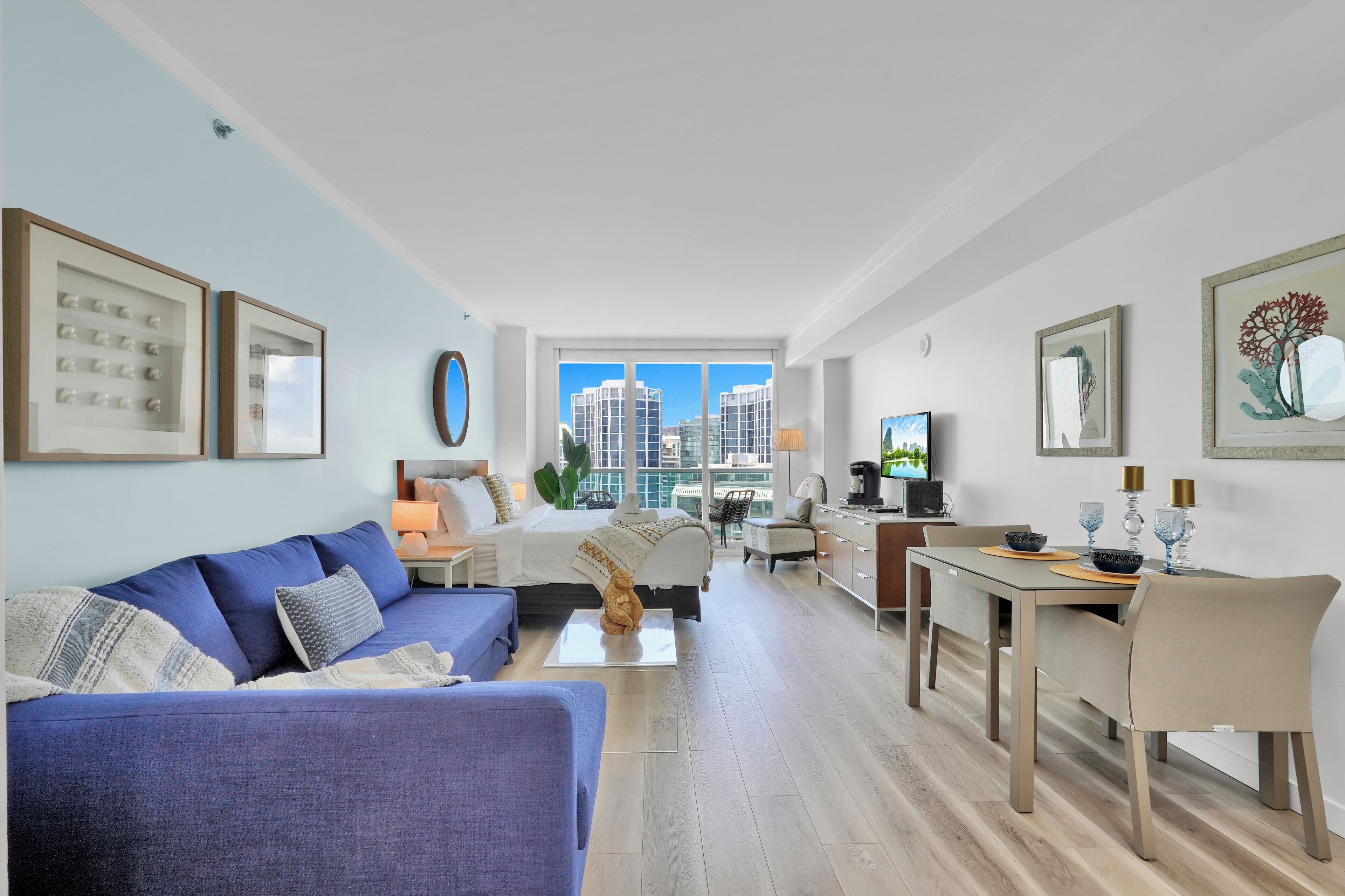 Comfort Studio, Balcony, Ocean View | Iron/ironing board, free WiFi