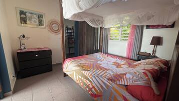 1 chambre, fer et planche à repasser, Wi-Fi gratuit, draps fournis