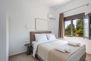 4 camere, una cassaforte in camera, ferro/asse da stiro, Wi-Fi gratuito