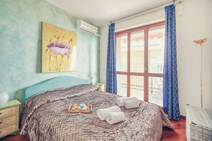 Apartment, Sea View | 2 bedrooms, iron/ironing board, cribs/infant beds, free WiFi - Le Orchidee 10 Apartment (Sanremo)