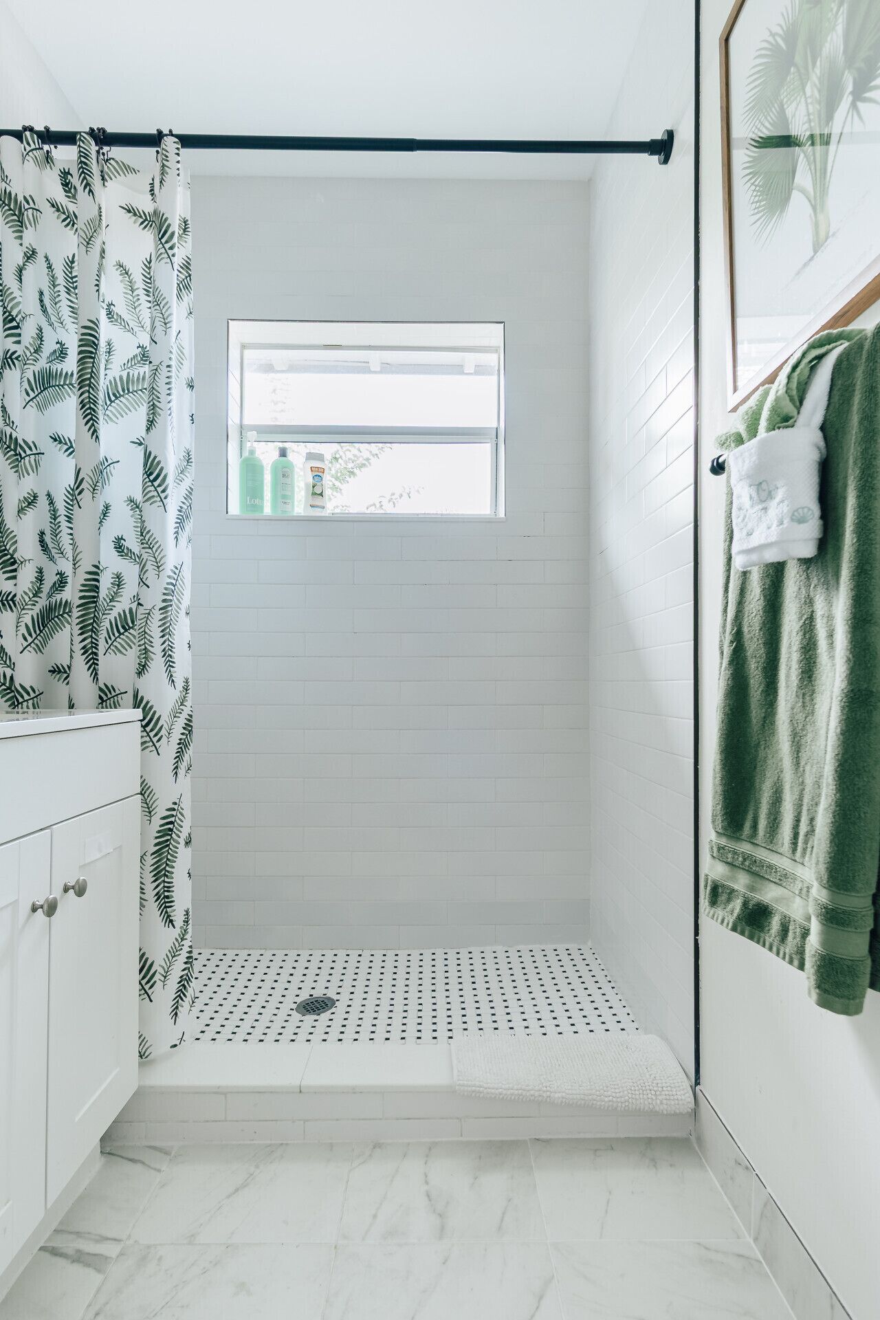 Hair dryer, towels
