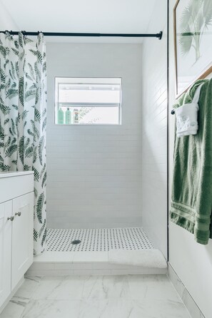 Hair dryer, towels
