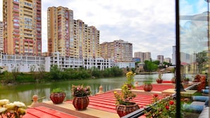 Exterior - Lake Palace Hotel & Restaurant (Baku)
