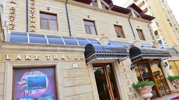 Fassade der Unterkunft â Abend/Nacht