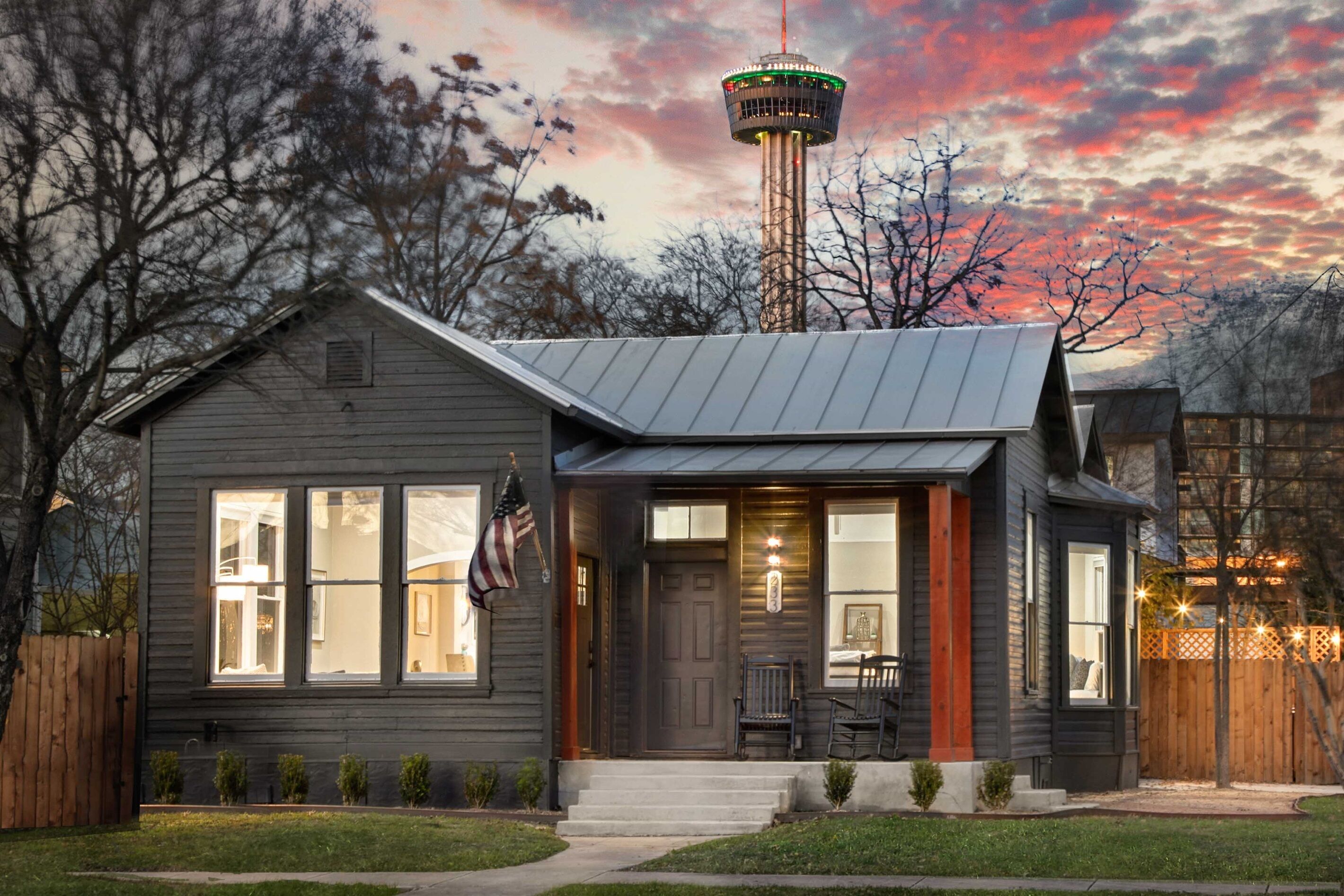 3Bdrm Historic Beauty - Walk to Riverwalk & Alamo
