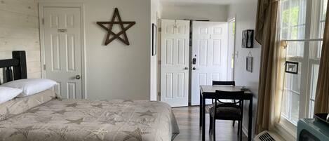 1 soverom, wi-fi (inkludert) og sengetøy