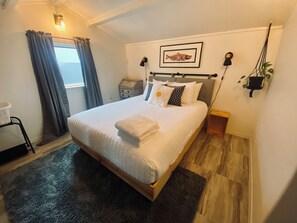 2 sovrum, strykjärn/strykbräda, resesäng och wi-fi