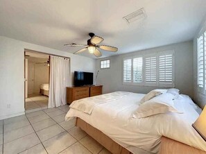 Comfort Duplex, 2 Bedrooms, Lakeside | 2 bedrooms, iron/ironing board, free WiFi - Kick back and Relax at Leisure Beach (Hudson)