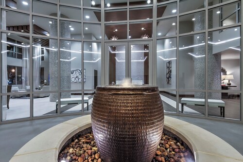 Global Luxury Suites Midtown Atlanta