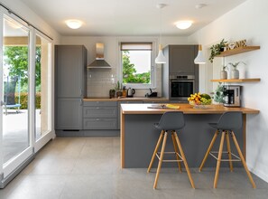 Fridge, microwave, oven, dishwasher
