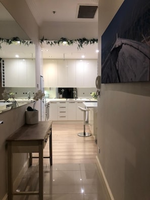 Interior - Chic apartment near Sydney Harbour (Woolloomooloo)