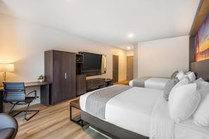 Habitación, 2 camas Queen size, con acceso para personas discapacitadas, para no fumadores | Cortinas blackout, tabla de planchar con plancha y wifi gratis