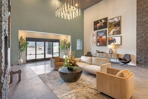 Lobby - The Valor, an Ascend Collection Hotel (Parowan)