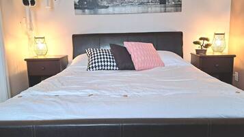 1 bedroom, iron/ironing board, travel cot, free WiFi