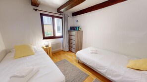 2 sovrum, strykjärn/strykbräda, gratis wi-fi och sängkläder