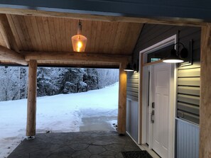 المنطقة المحيطة بالمنشأة