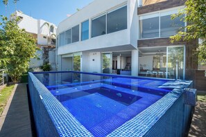 2 outdoor pools, free pool cabanas, pool umbrellas - LUXO Villa Acapulco Zona Brisas Guitarrón (Acapulco)