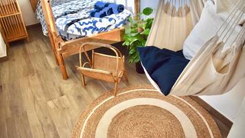 2 bedrooms, WiFi, bed sheets