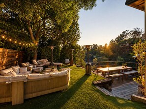 Outdoor dining - Beverly Hills Sanctuary (Beverly Hills)