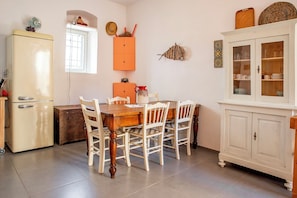 Departamento, vista a la montaña | Comedor