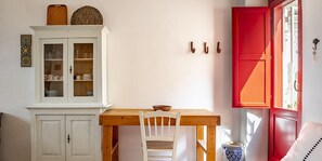 Apartamento, vista para a montanha | Área de estar