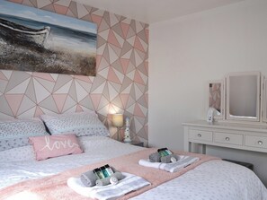 3 bedrooms, free WiFi, bed sheets - 3 bedroom accommodation in Bridlington (Bridlington)