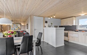 Dining - 2 bedroom cozy home in Thisted (Thisted)