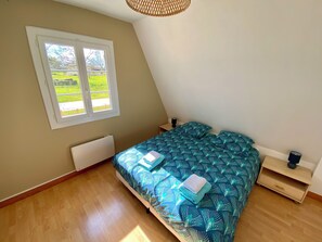 3 Schlafzimmer, Bügeleisen/Bügelbrett, Reisekinderbett, kostenloses WLAN