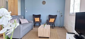 Télévision, table de tennis de table