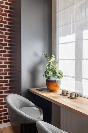 Appartamento Luxury, 1 letto queen, non fumatori, cucina | Area soggiorno | Smart TV 42 pollici con canali via cavo, Netflix, servizi in streaming