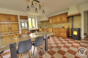 Microwave - Gîte Le Tilleul - Chiroubles (CHIROUBLES)