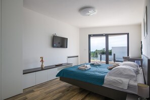 5 soverom, strykejern/-brett, reiseseng for barn og wi-fi (inkludert)