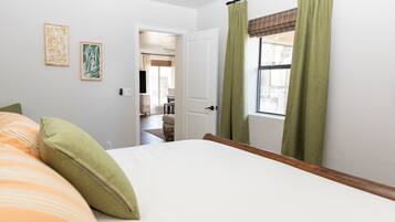 2 bedrooms, iron/ironing board, travel crib, free WiFi