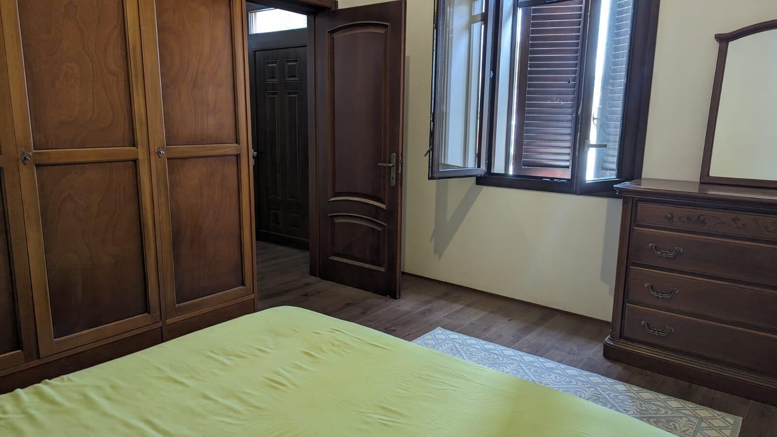 2 chambres, fer et planche à repasser, draps fournis