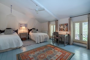 4 bedrooms, iron/ironing board, travel cot, free WiFi