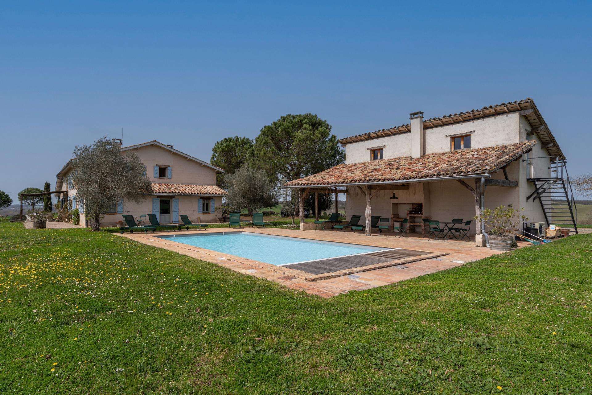 Et oppvarmet basseng