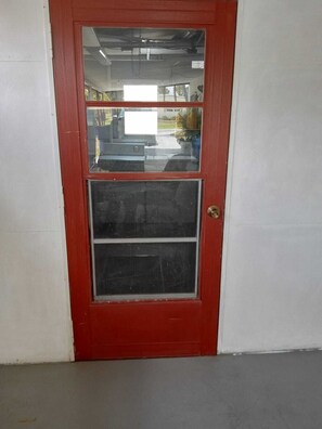 Interior - Charming Cottage, Near Shops, Lakes, Theater, Golf, Race Track, Boat Parking! (Sebring)