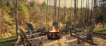 Mars Hill Peaceful Retreat: Pickle-ball/Gym/HotTub
